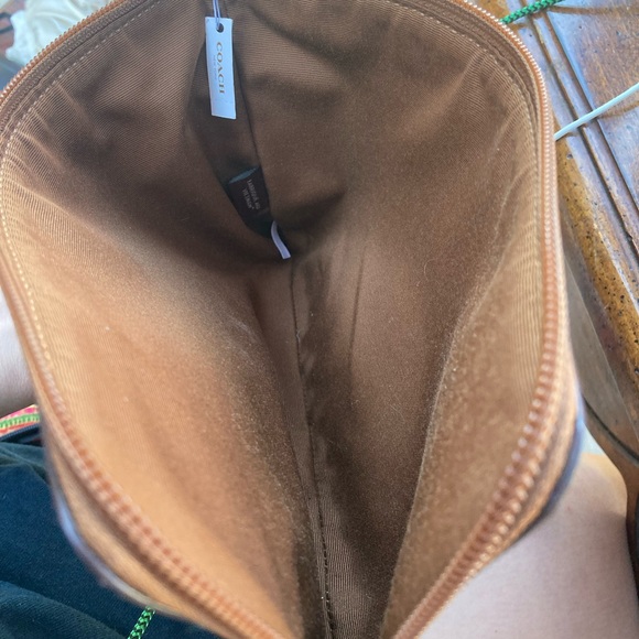 Coach Leather Storypatch - Picture 2 of 7